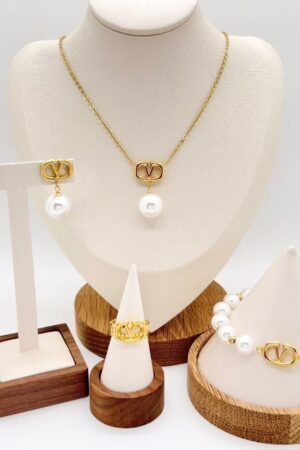 Valentino jewelry set