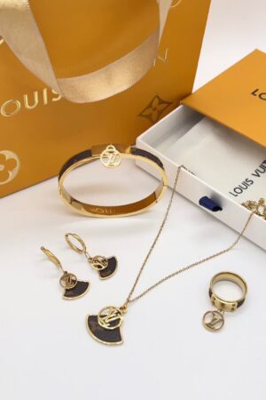 Louis Vuitton jewelry set