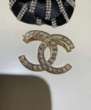 Chanel brooch (xiaojinyu)