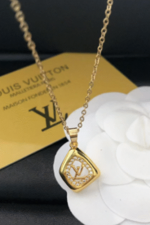 LV necklace (lihuizi)