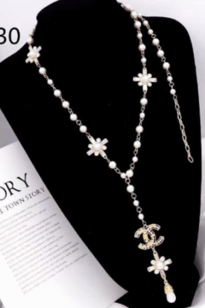 Chanel necklace (大牌奢品)