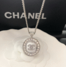 Chanel necklace (lihuizi)