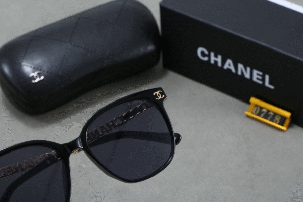 Chanel sunglasses - Image 4