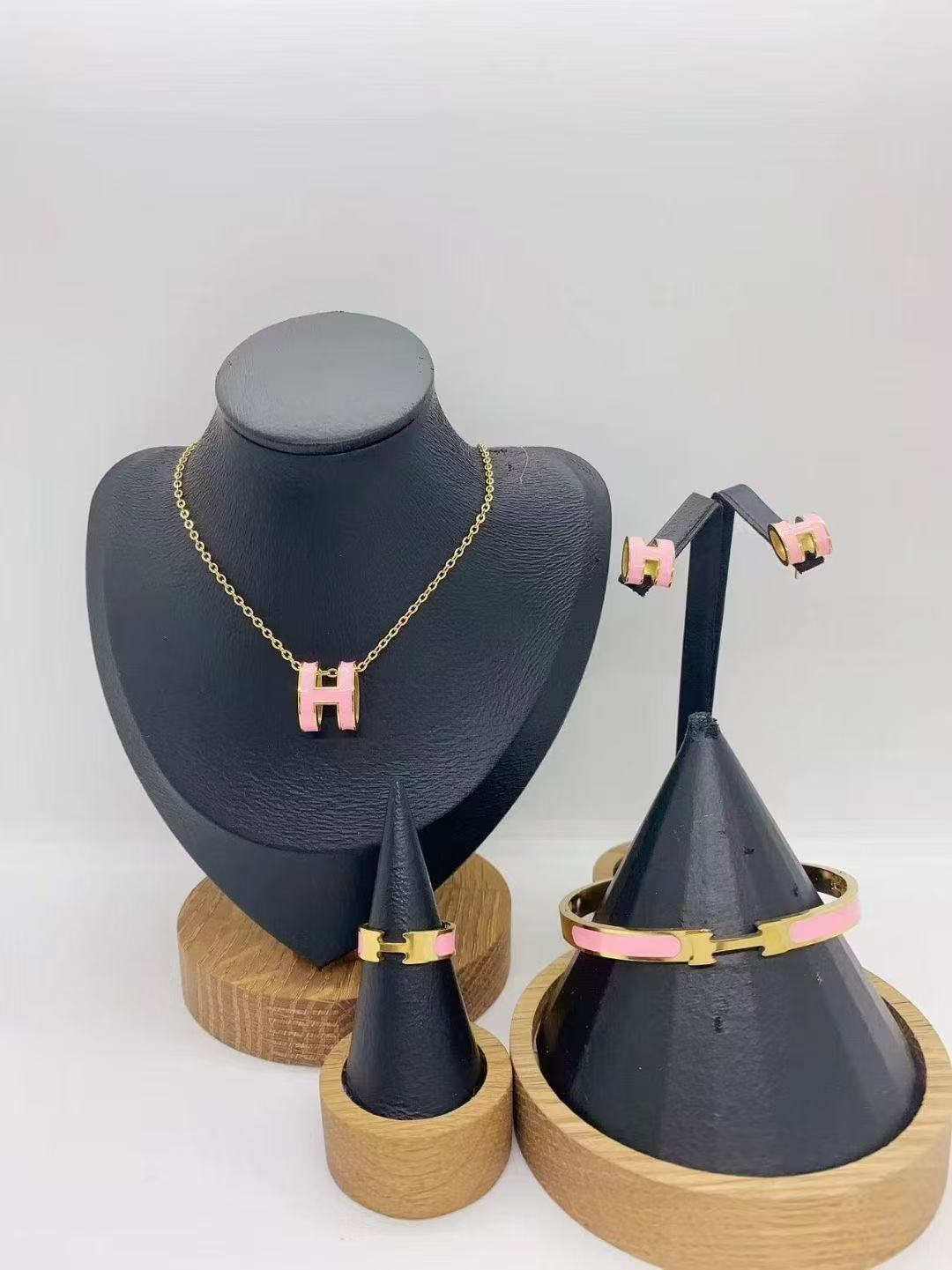 Hermes jewelry set