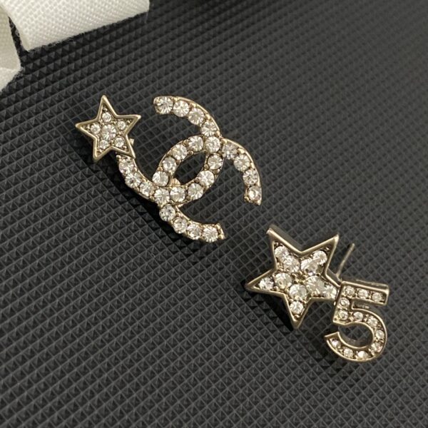 Chanel earrings （小金鱼）