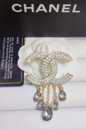 Chanel brooch（李惠子）