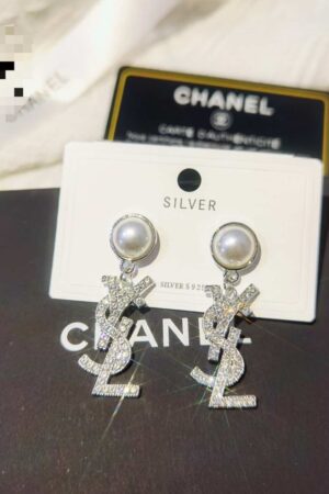 YSL earrings（梓曦）