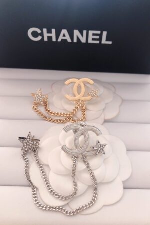 Chanel brooch（李惠子）