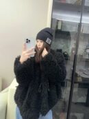 Givenchy GIVENCHY, knitted hat 😘 cashmere material 🙆🏻 cable knit pattern 😱 simple and elegant 👍 the tight knitting method is very thick, soft and comfortable 🙈 warm and fashionable ❤️ you can't put it down 👍 dear, hurry up and get it 👍😘 same style for men and women!