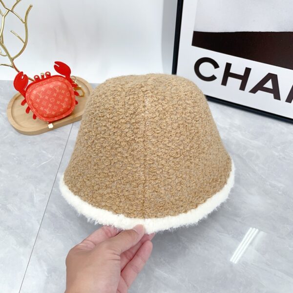Chanel 2025 new autumn and winter plush bucket hat bucket hat, simple embroidery classic Arc de Triomphe super easy to match, street single item - Image 3