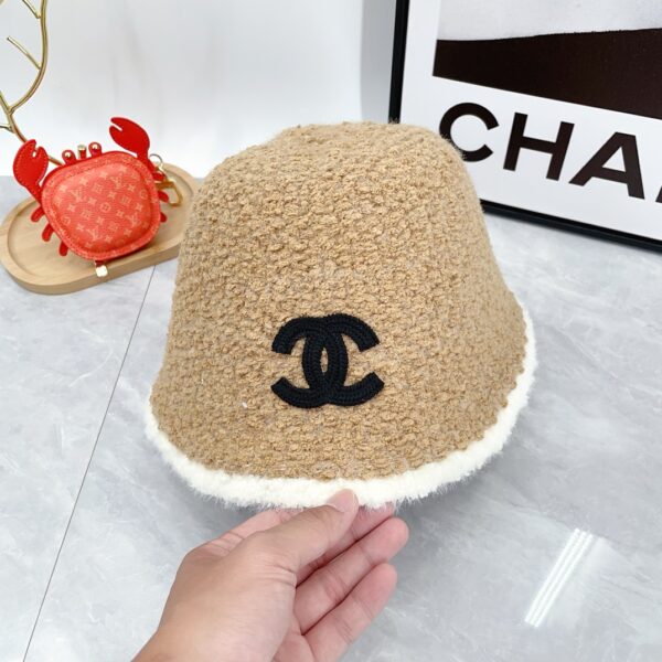 Chanel 2025 new autumn and winter plush bucket hat bucket hat, simple embroidery classic Arc de Triomphe super easy to match, street single item - Image 7