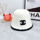 Chanel 2025 new autumn and winter plush bucket hat bucket hat, simple embroidery classic Arc de Triomphe super easy to match, street single item
