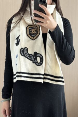 Chanel scarf（苏黎）