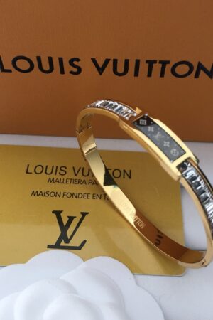 LV bracelet （李惠子）