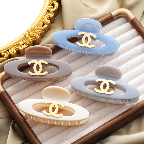 Chanel hairpin （绣娴）