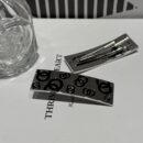 Chanel metal full print hairpin is perfect for summer （绣娴）