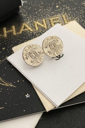 Chanel earrings （小金鱼）