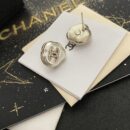 Chanel earrings （小金鱼）