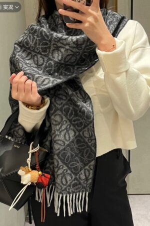 High-cut flocked version · LOEWE's new hottest scarf