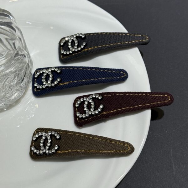 Chanel water drop baby clip