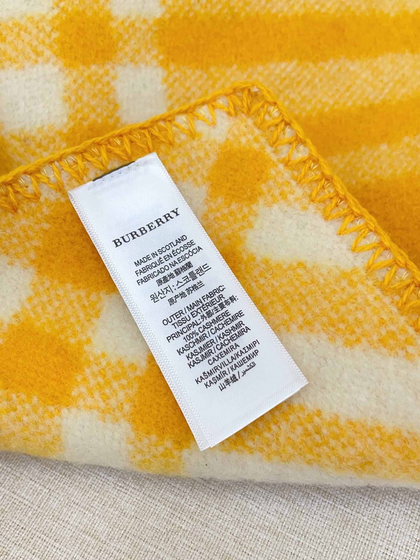Burberry scarf - Image 7