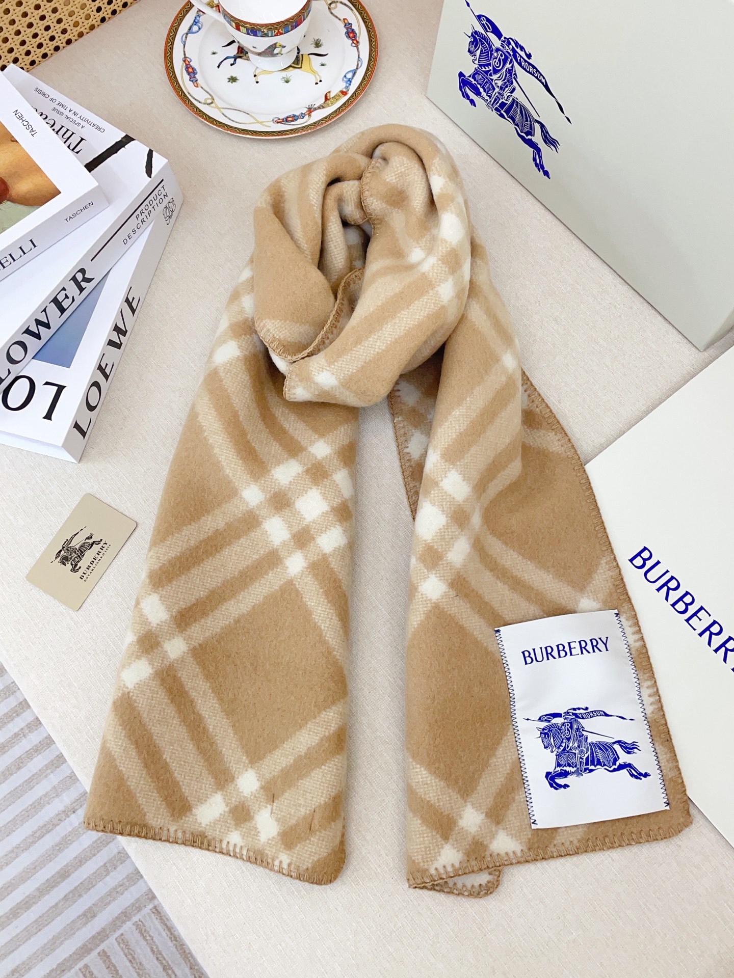 Burberry scarf - Image 6