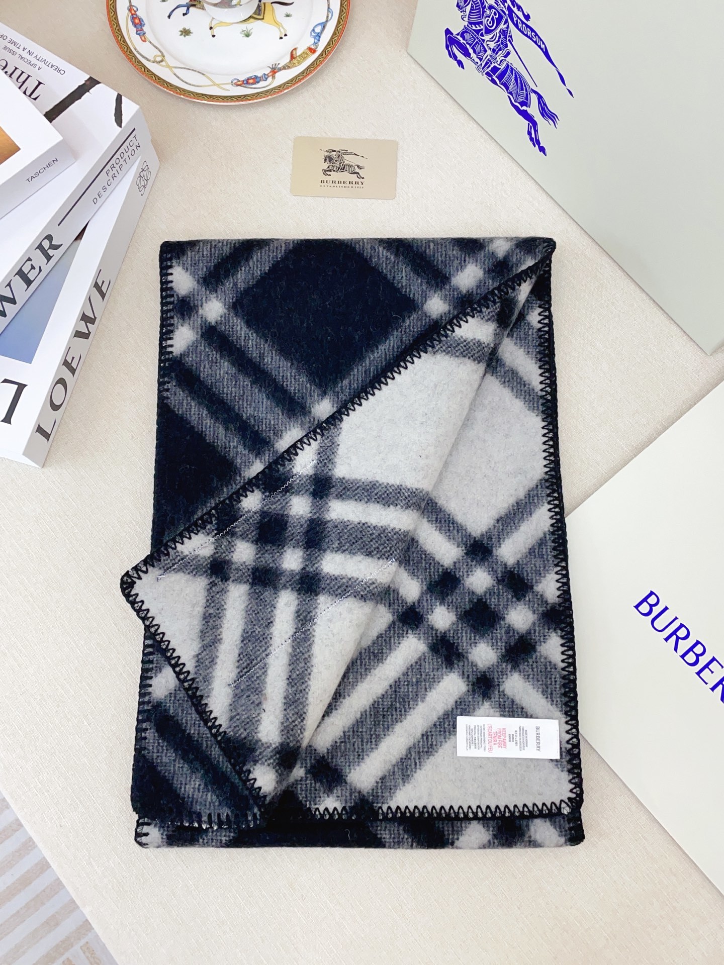 Burberry scarf - Image 5