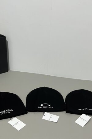 Balenciaga hats (Buyun Hats)