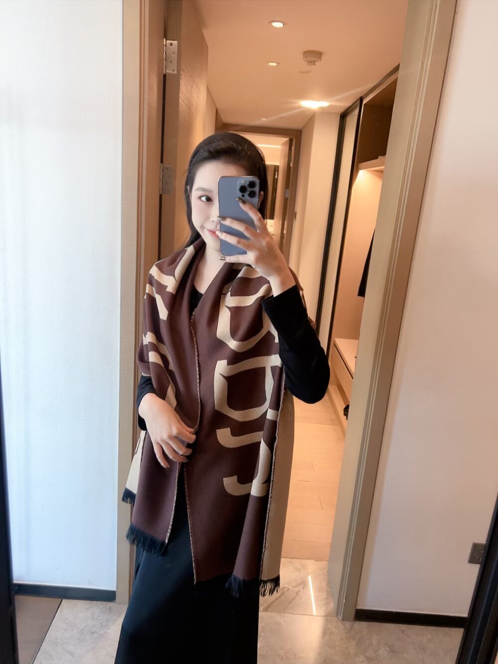 Burberry scarf - Image 4