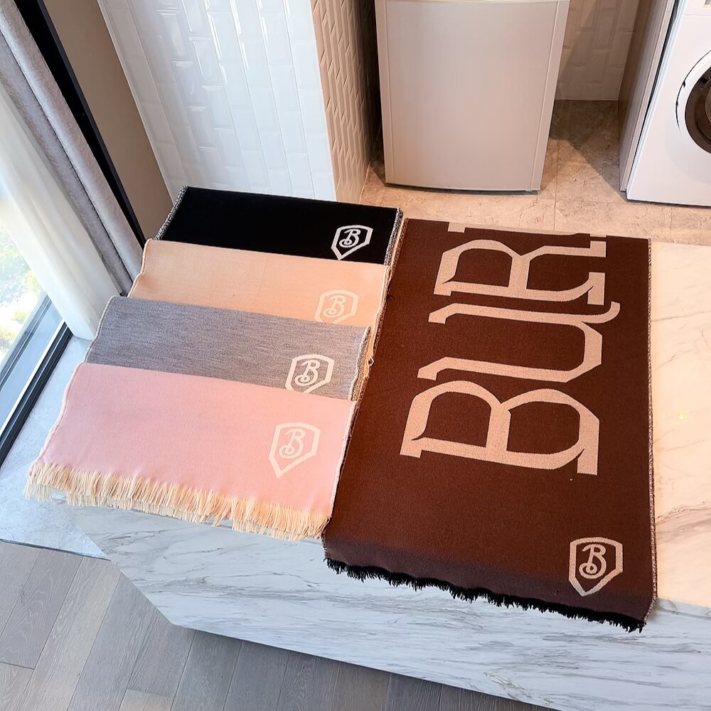 Burberry scarf - Image 5