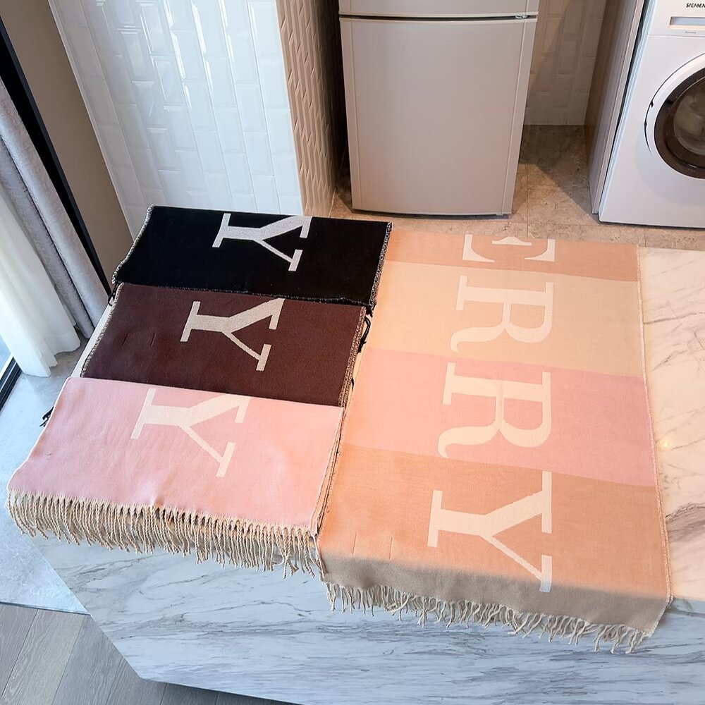 Burberry scarf - Image 3