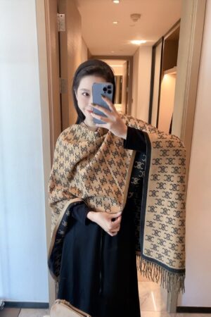 Celine scarf （苏黎）