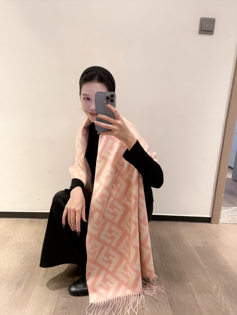 Fendi scarf - Image 6