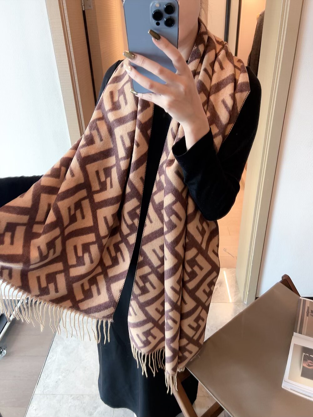 Fendi scarf - Image 2