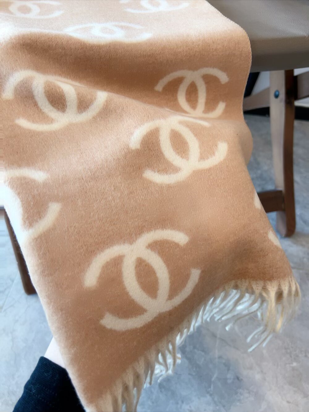 Chanel scarf - Image 4