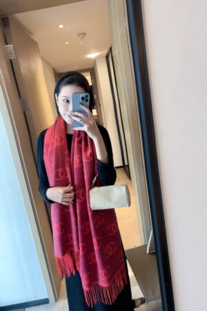 Chanel scarf (苏黎）