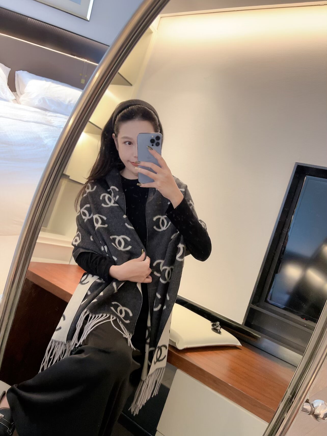 Chanel scarf - Image 8