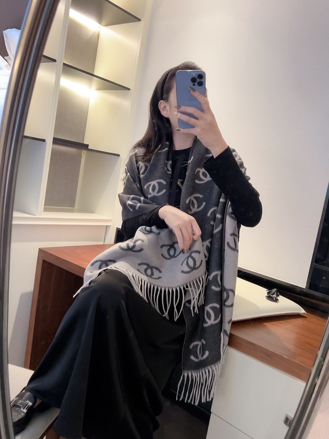 Chanel scarf - Image 3