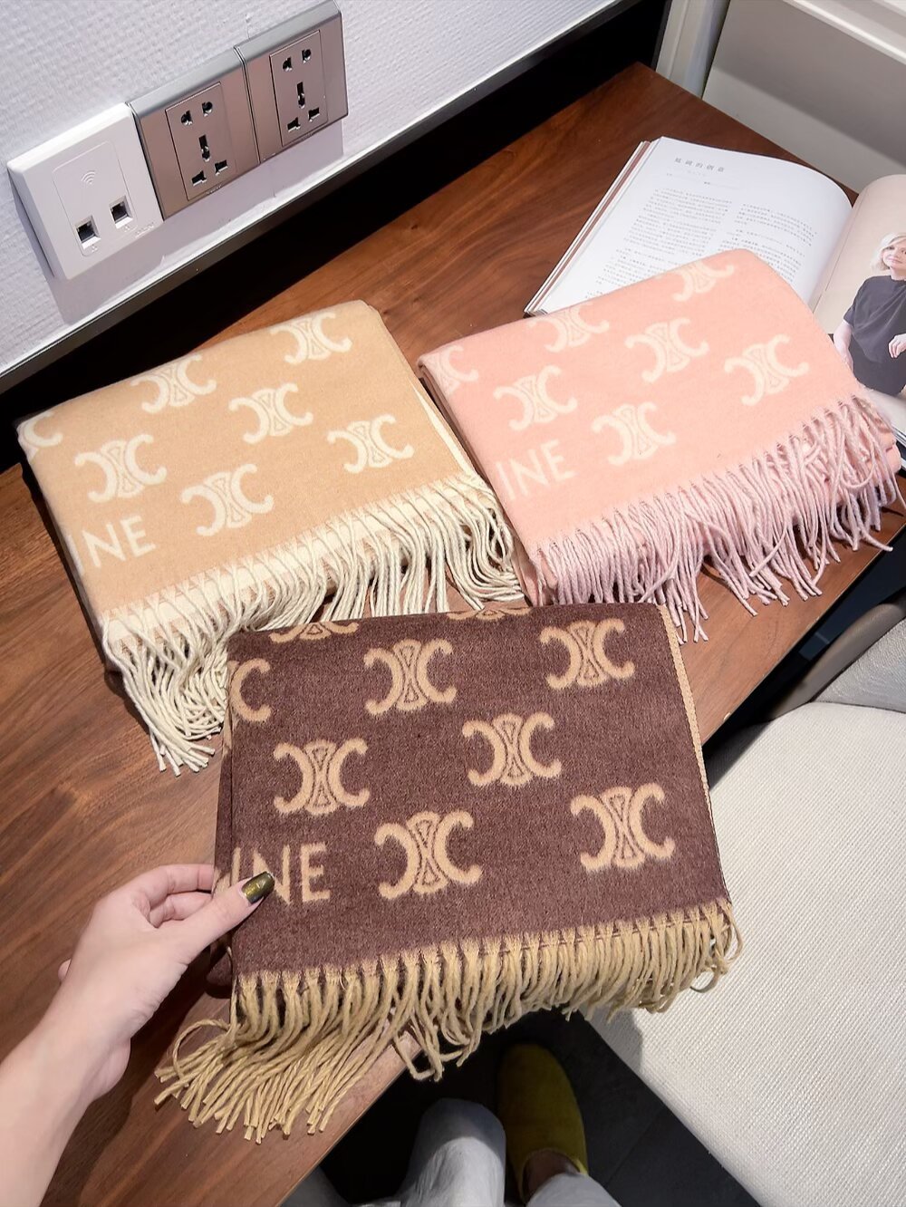 CELINE scarf - Image 9