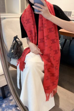 CELINE scarf (苏黎）