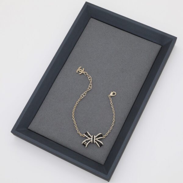 Chanel bracelet （优曼）