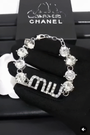 Miu Miu bracelet! (lihuizi)